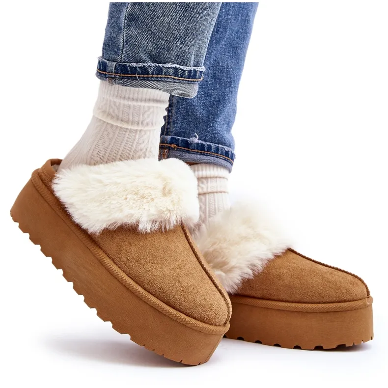 Camel Starlyn women's snow boots with thick brown sole