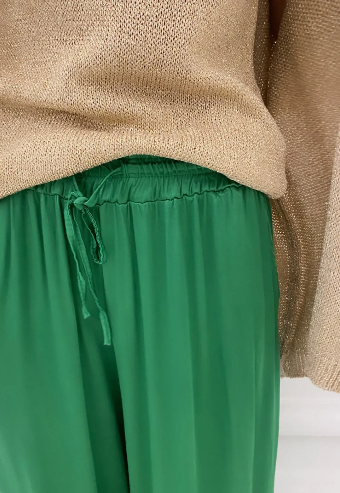 Pantalon vert satiné